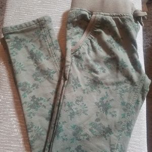Super cute floral print fitted sweat pants